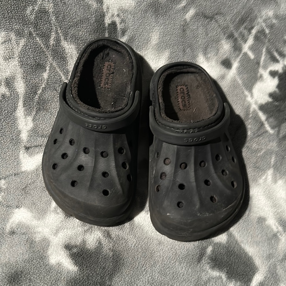 Fleece Lined Black Crocs